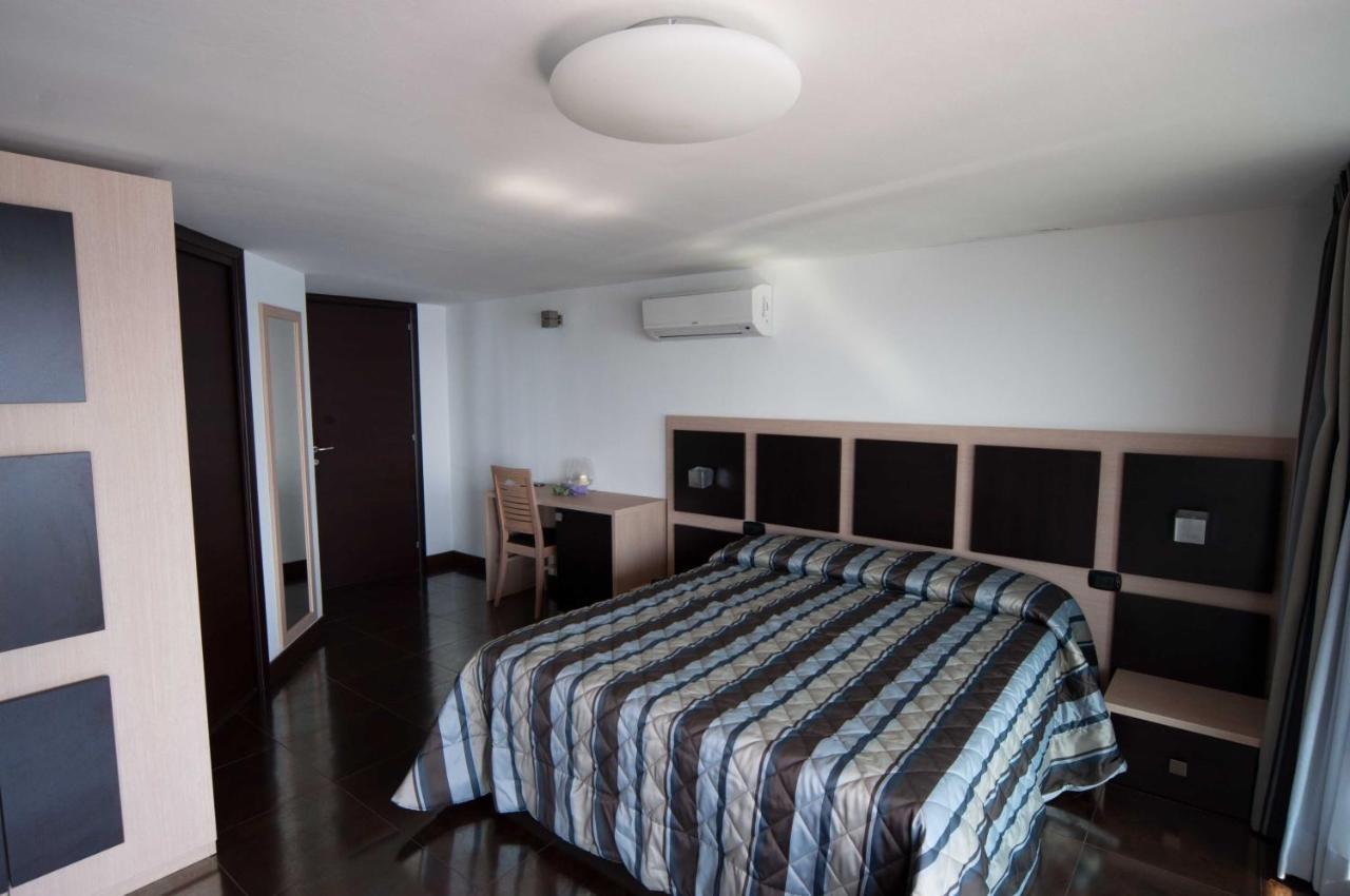 Hotel Ristorante Centosedici Terracina Quarto foto
